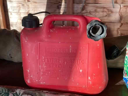 Photo of free Fuel can (Six Ways AL8) #1