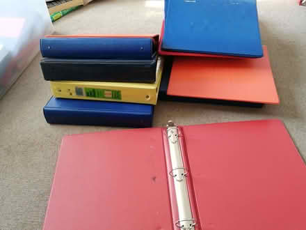 Photo of free 3-ring binders (Peterhouse Mews CB4) #1