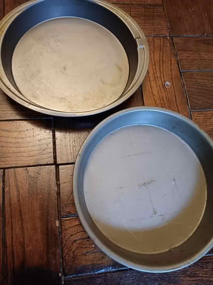 Photo of free 2 cake pans (Columbia Heights) #1