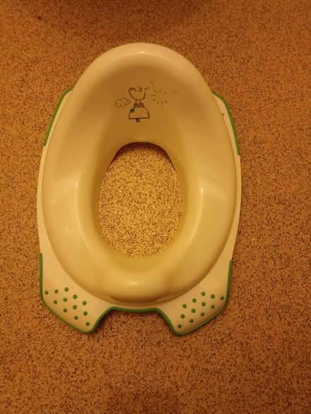 Photo of free Kids toilet seat (Colchester CO2) #1