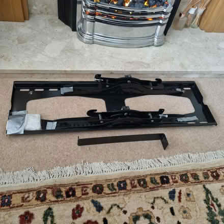 Photo of free TV wall bracket for large heavy TV (KT13) #1