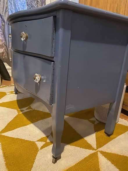 Photo of free Vintage blue three drawer dresser (Brooklyn) #4