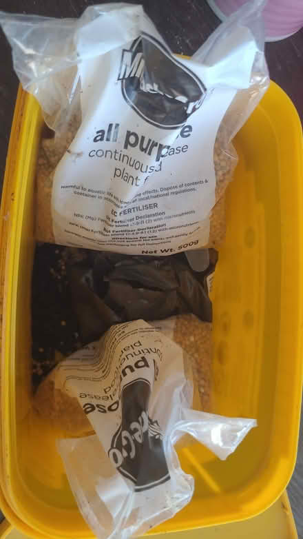 Photo of free All purpose plant food (Bow E3) #2