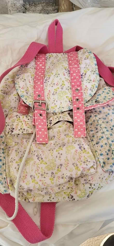 Photo of free Pretty floral backpack (Warlingham CR6) #1