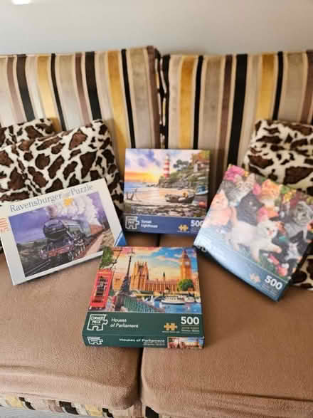 Photo of free 4 x 500 piece jigsaws (Harbury CV33) #1