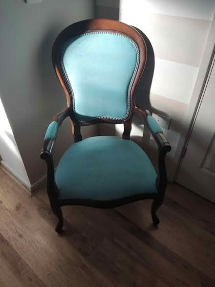 Photo of free Vintage armchair (Malvern, WR14) #1