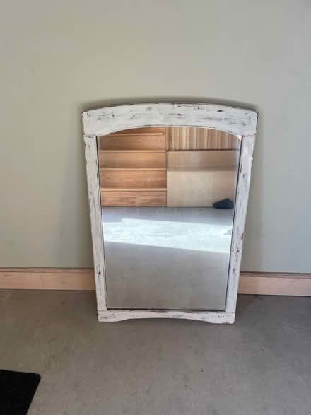 Photo of free Sturdy mirror (AL1) #1