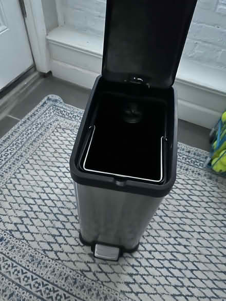 Photo of free Small kitchen garbage can (Bloomingdale) #2