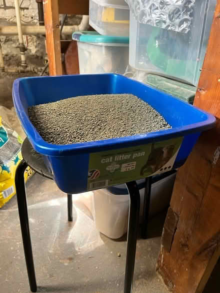 Photo of free Litter and litter boxes (Roxbury) #3