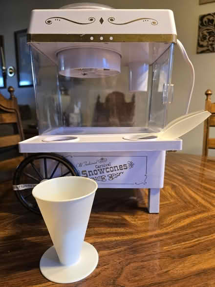 Photo of free Snow Cone Machine (Near Arundel Mills) #1