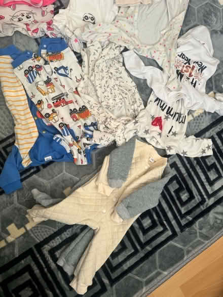 Photo of free 0-3months old Baby girl’s clothes (Bd1) #2