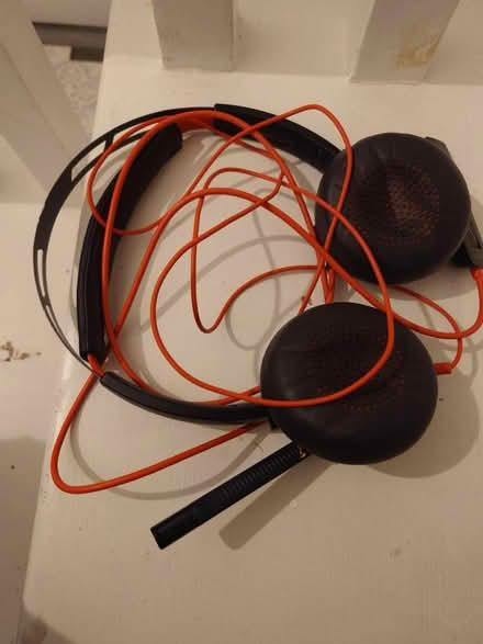 Photo of free USB Headset with case (new) (Tooting) #1