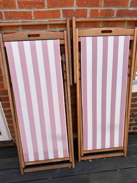 Photo of free Outdoor sun chairs (Bloomingdale) #1