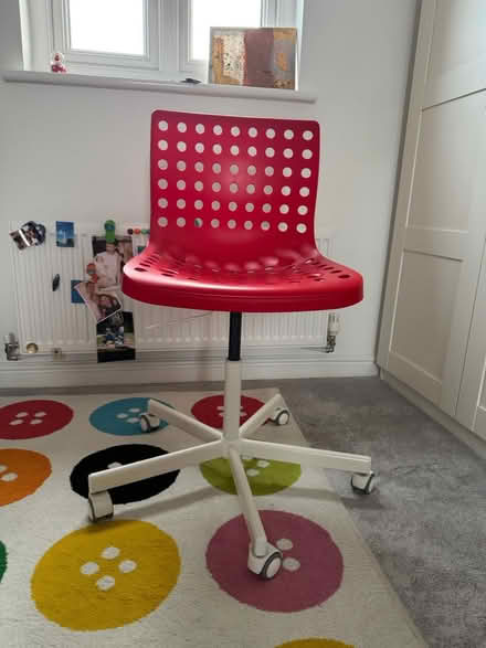 Photo of free IKEA office chair (red) (AL4) #2