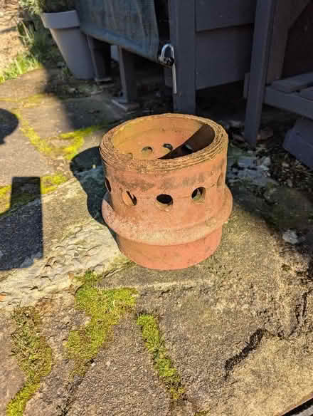 Photo of free Chimney pot vintage garden thing (Swarkestone DE73) #1