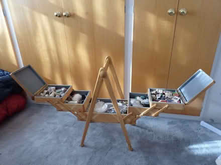 Photo of free Traditional wooden sewing box (Hendon Central NW4) #4