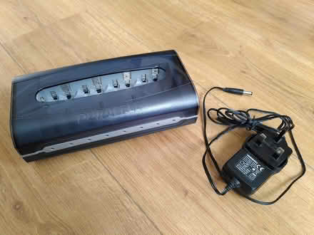 Photo of free NiMH Battery Charger (South Croydon CR2) #1