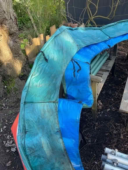 Photo of free 6ft trampoline (Bloxham OX15) #4