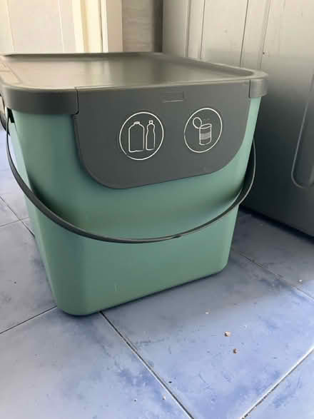 Photo of free 40L recycling bin from Lakeland (Waddon) #1