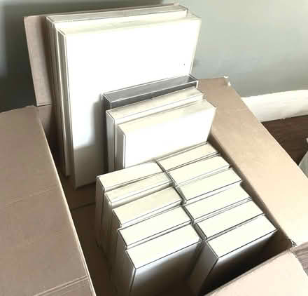 Photo of free EZ photo frames (near Huron and Garden, Camb.) #1