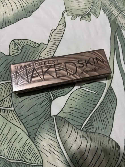 Photo of free NAKED skin palette (Carshalton SM5) #1