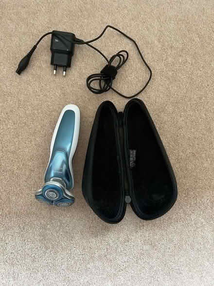 Photo of free Phillips Shaver, case and charger (1) (Morley Green SK9) #1
