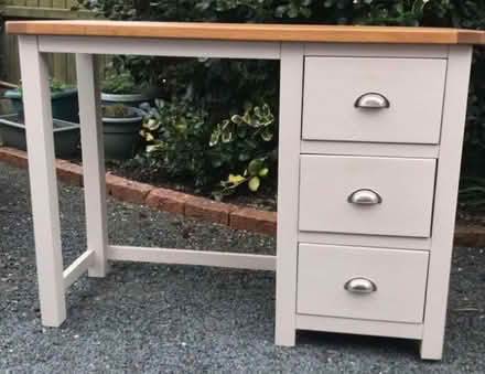 Photo of Desk (Clayton Green PR6) #1
