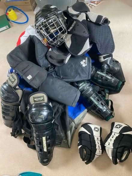 Photo of free Child’s Ice Hockey Equipment (Eaglescliffe Highfield TS16) #2