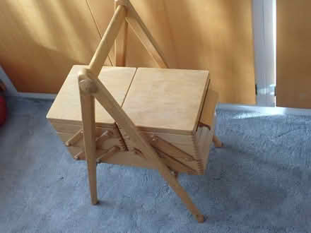 Photo of free Traditional wooden sewing box (Hendon Central NW4) #3