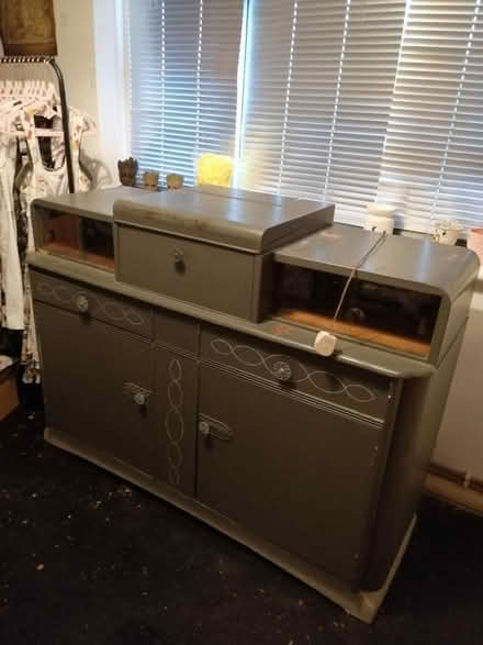 Photo of free Upcycling vintage unit (Pelsall) #1