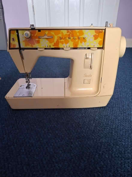 Photo of free Old Sewing Machine (Heald Green SK8) #2