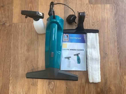 Photo of free Electric window cleaner (Rushwick WR2) #1