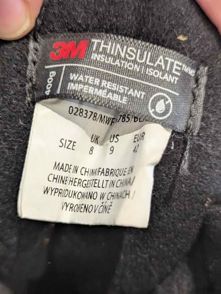 Photo of free UK 8 snow boots (Petersfield Ward CB1) #2