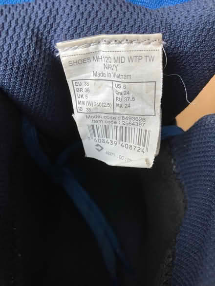 Photo of free Kids hiking boots (Wandsworth SW18) #1