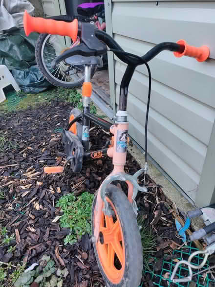 Photo of free Kids Bicycle for 3 to 6 year-olds (Emerson Park RM11) #2