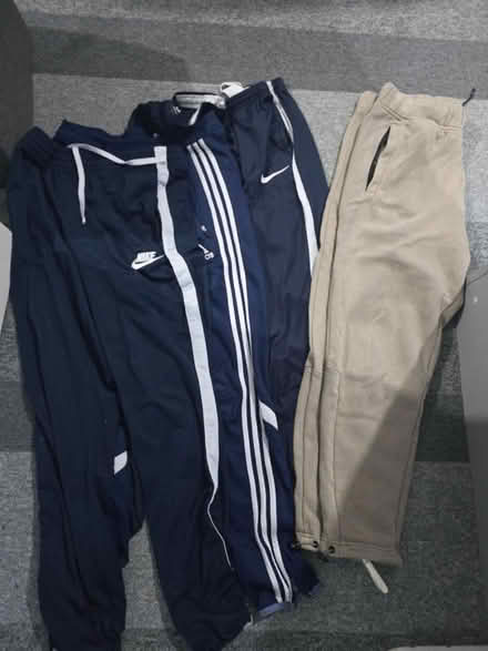 Photo of free Men's L track pains (Enfield EN3) #1