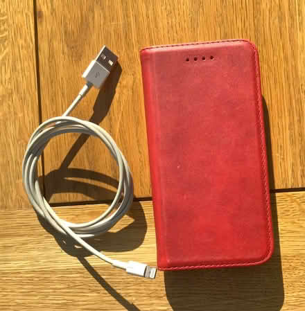 Photo of free iPhone 7 (Stanstead Abbotts SG12) #2