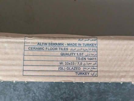 Photo of free 10 Grey floor tiles size 33 x 33 cm (Stoke Hill CV2) #3