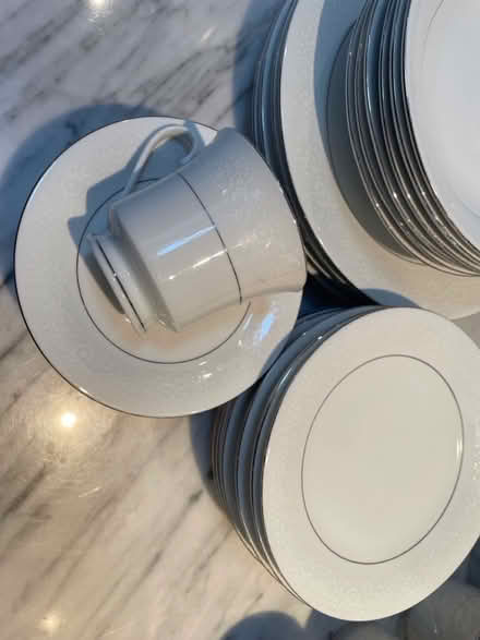 Photo of free Dinner set (G61) #2