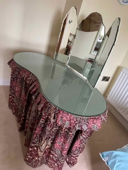 Photo of free Dressing table (WR6 Leigh) #2