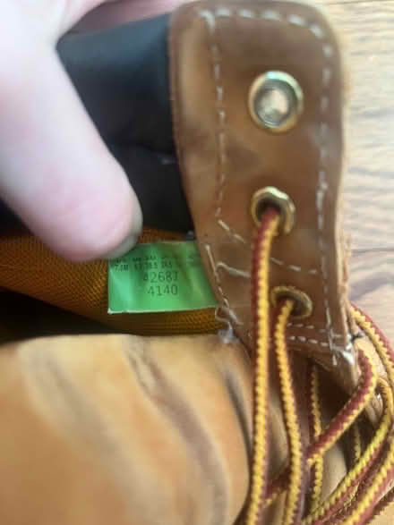 Photo of free timberland women’s boot size 7.5 (Bushwick) #4