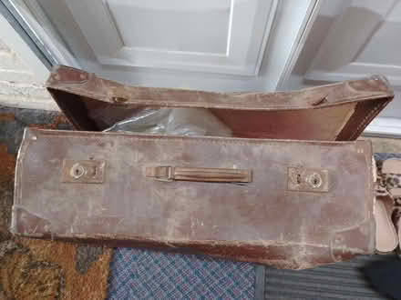 Photo of free Vintage suitcase (Ardley OX27) #3