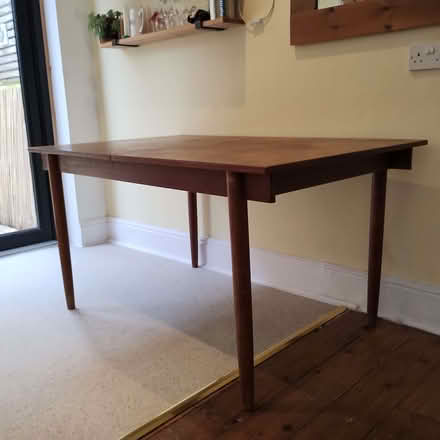 Photo of free extending wooden table (Ruskin Park SE5) #1