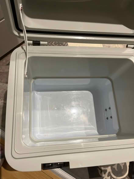 Photo of free Plug in cool box (LS7) #3