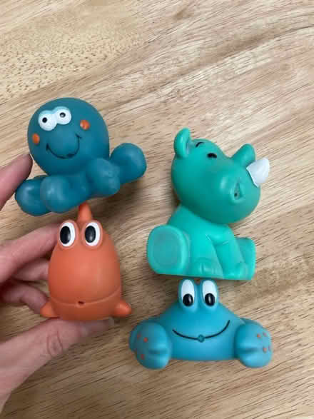 Photo of free Bath toys (Ealing W13) #2