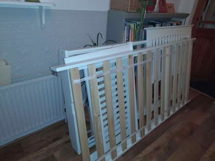 Photo of free day bed with guest bed underneath (Castle Hall SK15) #2