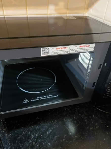 Photo of free Delonghi microwave (Harrow on the Hill HA1) #3