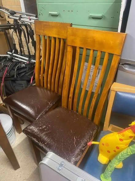 Photo of free Dining table and 4 chairs (New Marston OX3) #1