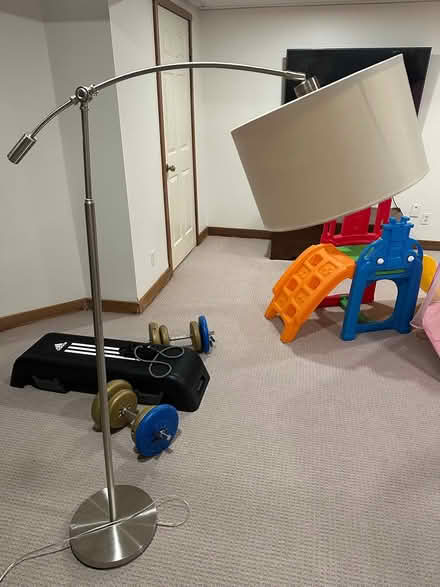 Photo of free Floor lamp (Bronte, Oakville) #1