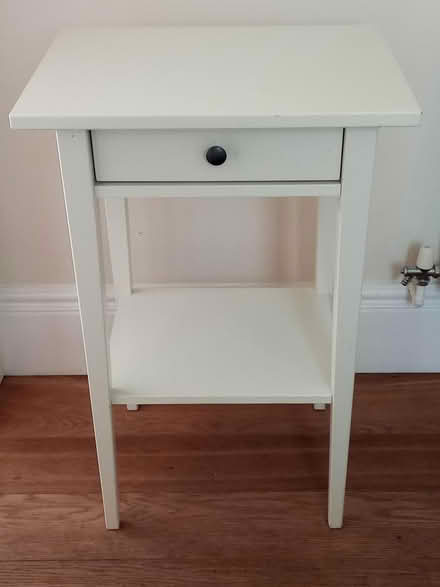 Photo of free Occasional table (SN8 Burbage) #1